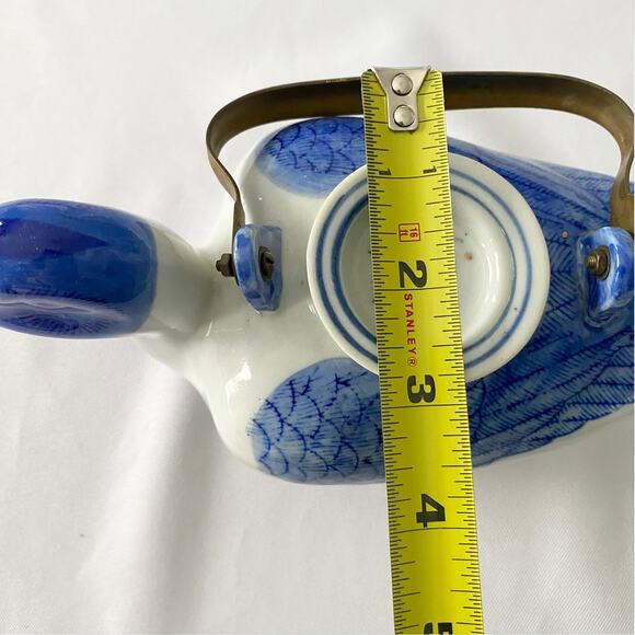 Vintage Blue and White Duck Teapot with Brass Handle - Collectible Ceramic - Picture 8 of 9